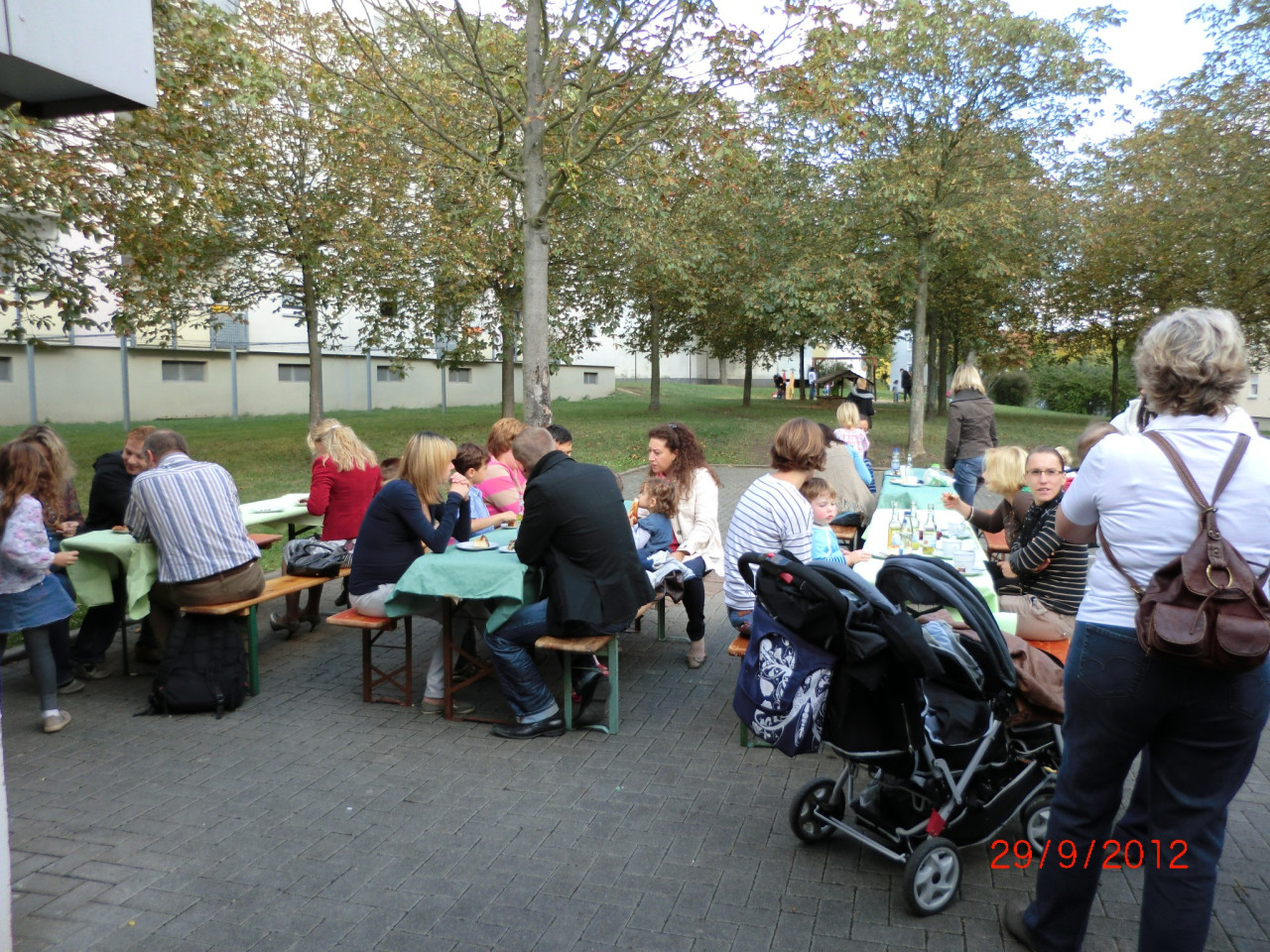 gemütliches Beisammensein bei Kaffee und Kuchen